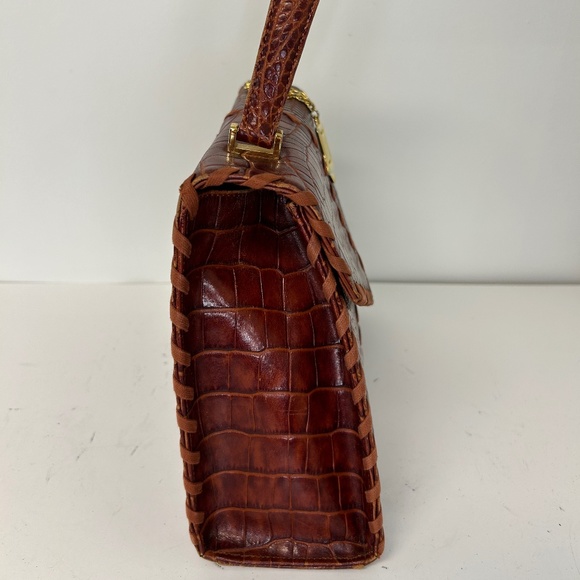 Yves Saint Laurent Vintage Classic Bag - Picture 4 of 16